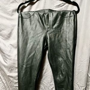 Faux leather leggings